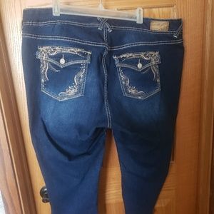 Plus size crop Rhythm In Blues size 20 with bling